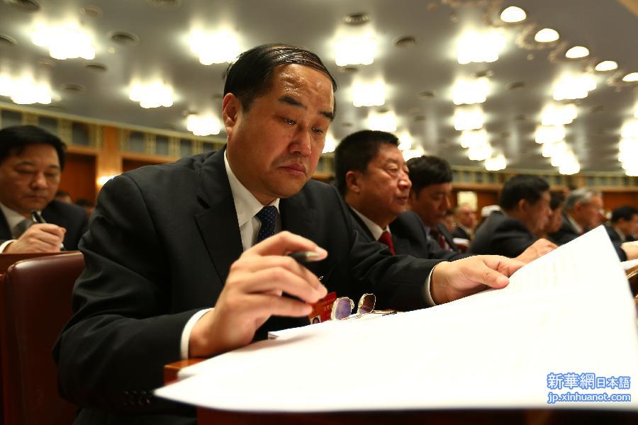 （两会&middot;人大开幕）（40）十二届全国人大三次会议在京开幕 