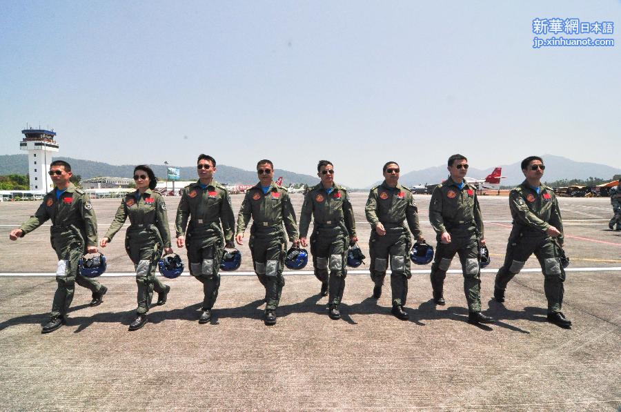 （国际）（1）中国空军八一飞行表演队在马来西亚进行飞行表演