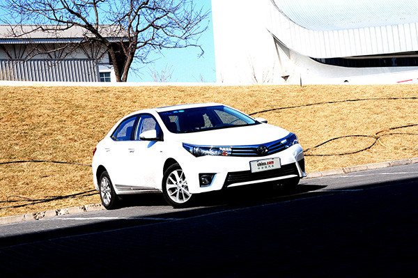 经久不衰 试驾一汽丰田新卡罗拉