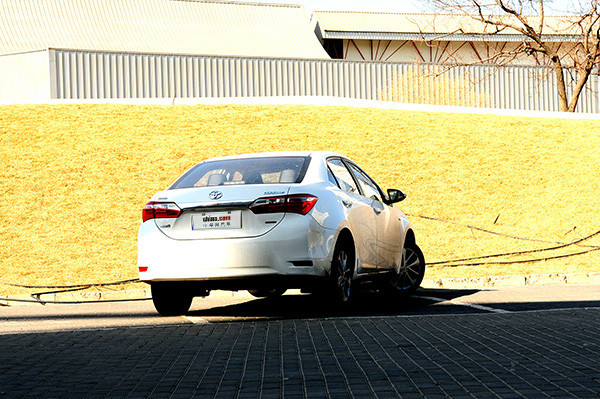 经久不衰 试驾一汽丰田新卡罗拉