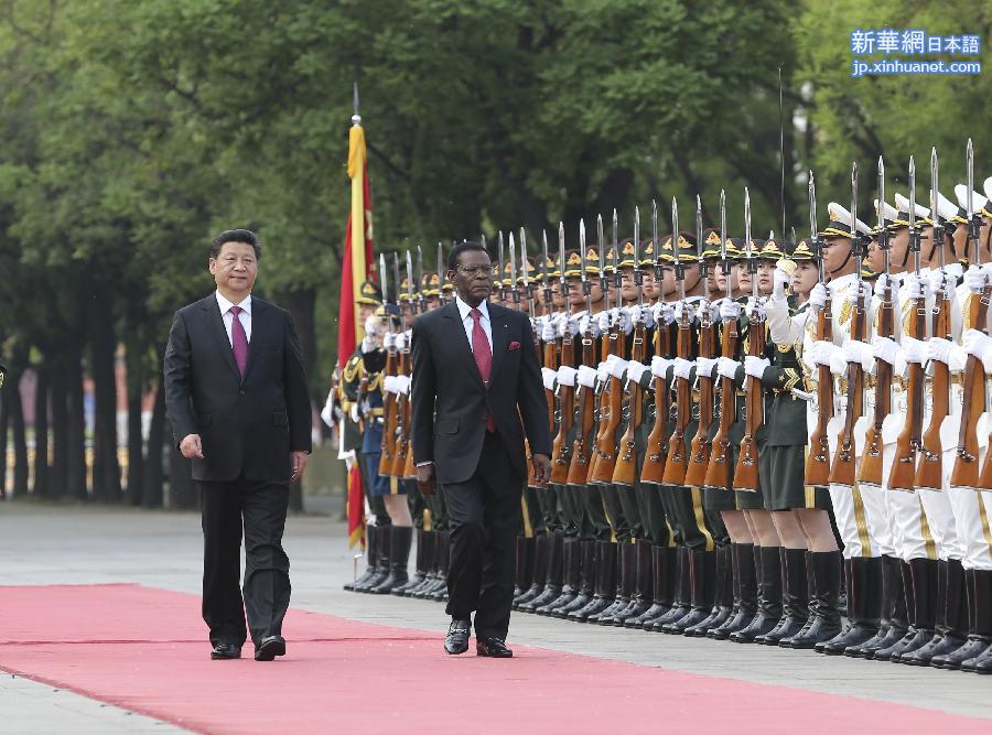（XHDW）（1）习近平同赤道几内亚总统奥比昂举行会谈