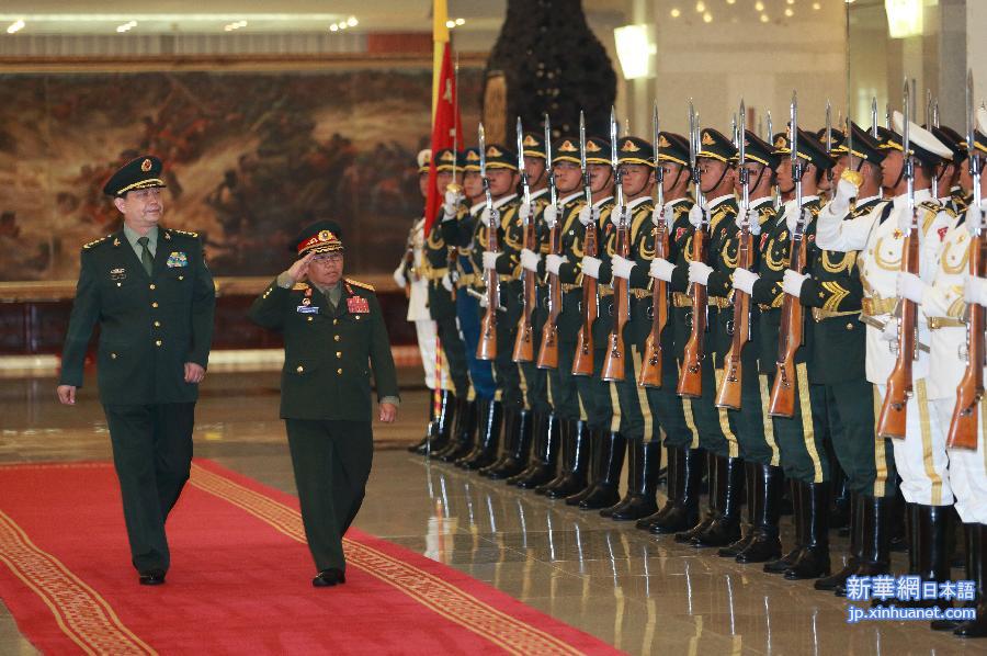 （XHDW）常万全与老挝国防部长举行会谈