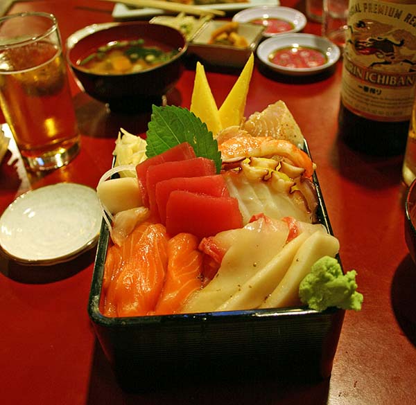 日本旅游美食发现：散寿司