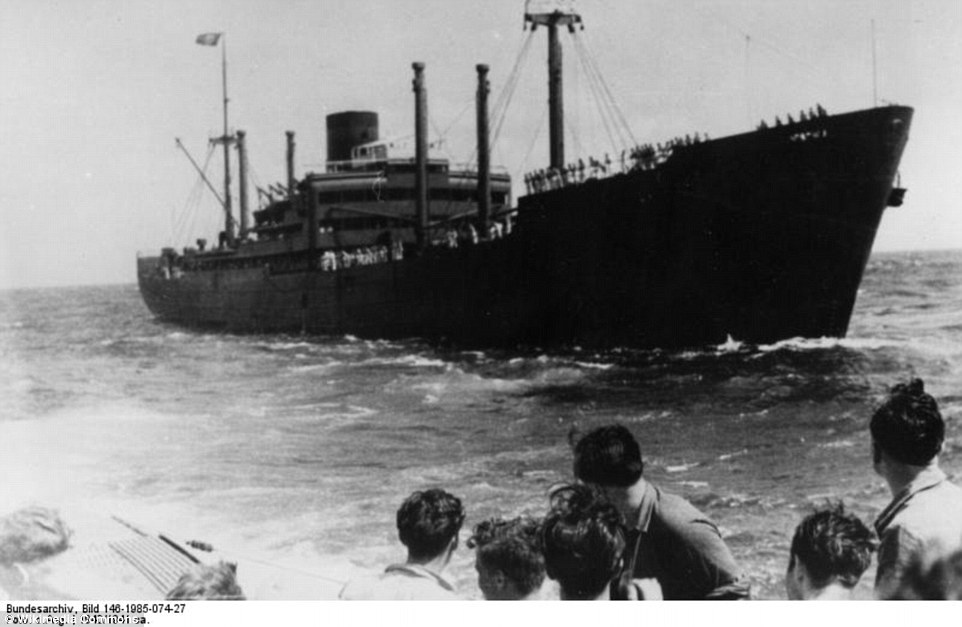 70年前沉没德国战舰海底照片重现