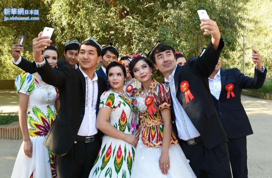 #（社会）（2）吐鲁番举办百对新人集体婚礼