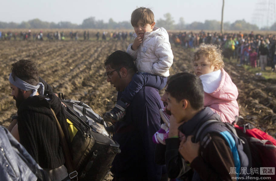 难民长征路被迫转移至中南欧国家