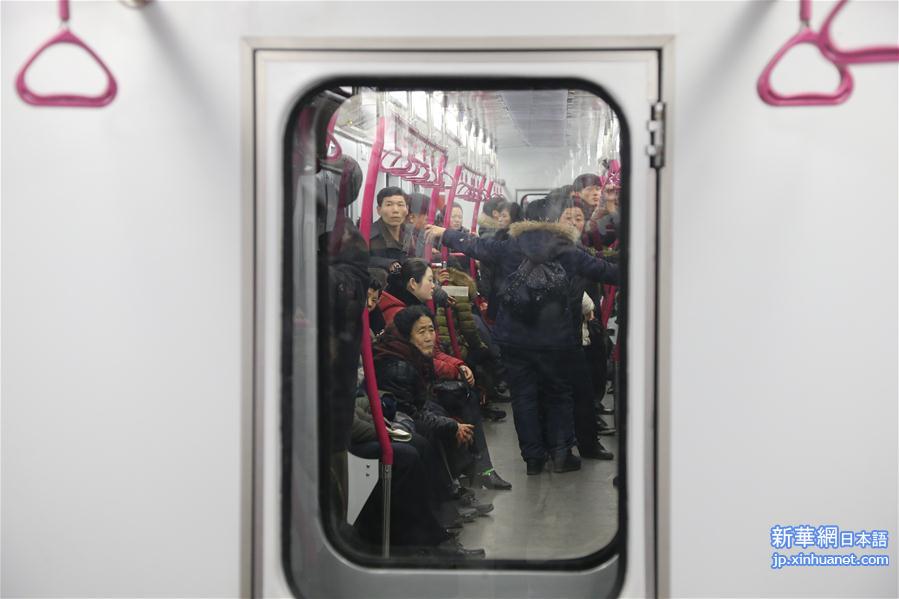 （国际）（9）探访平壤新建造地铁列车