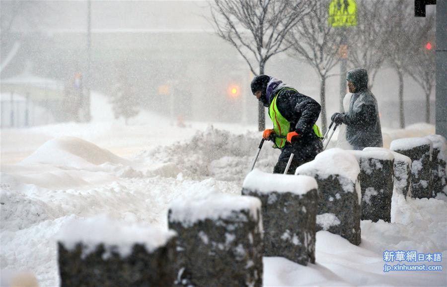 （国际）（4）强暴风雪席卷美东北部 至少12人死亡
