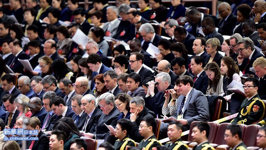 （两会·人大开幕）（9）十二届全国人大四次会议在京开幕