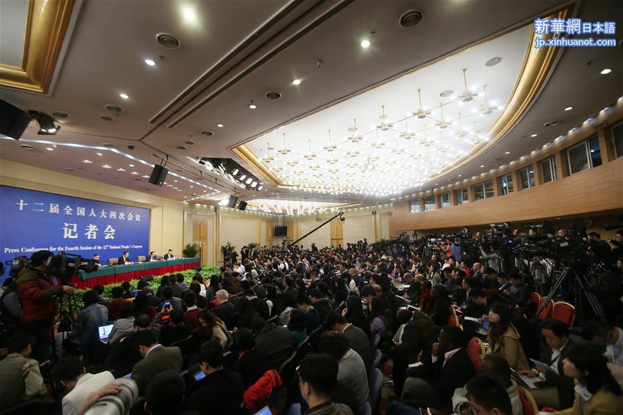 （两会）（17）外交部长王毅就“中国的外交政策和对外关系”答记者问