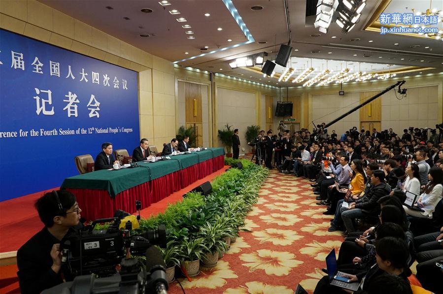 （两会）（18）外交部长王毅就“中国的外交政策和对外关系”答记者问