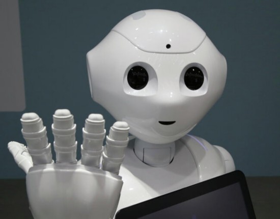 日本机器人被高中录取 将首次与人类共同学习