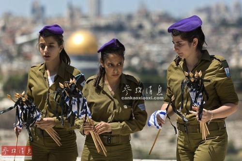 图为以色列国防军女兵，她们均为埃塞俄比亚裔，是当年“所罗门”撤离行动的后裔。
