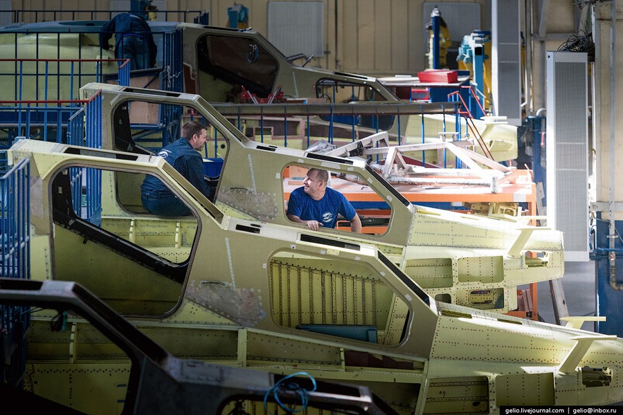 ロシアの工場、戦車キラーを製造