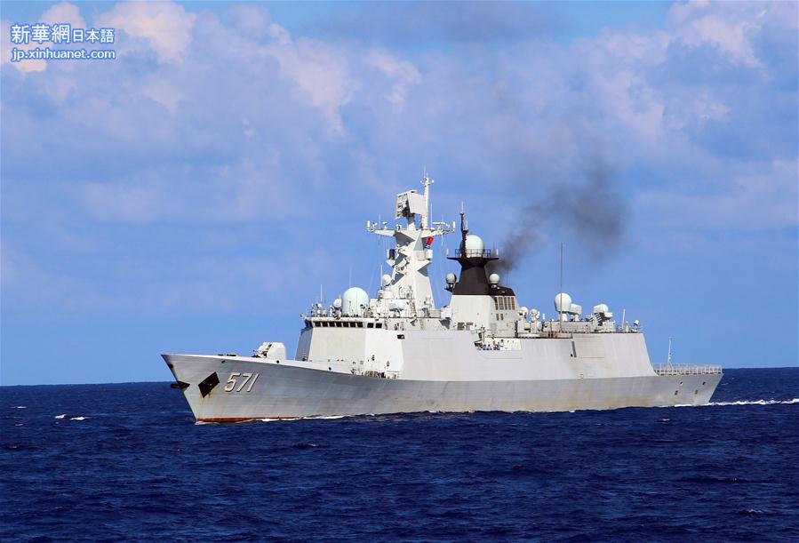（军事）（1）海军在南海举行实兵对抗演习