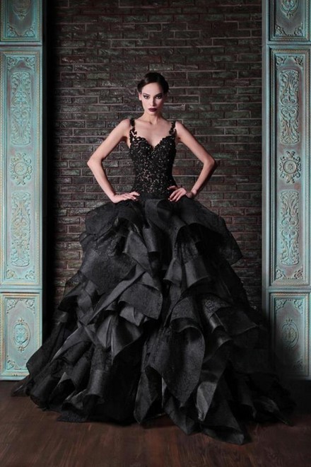 黒のウエディングドレス 変わった美しさが魅力的_新華網日本語