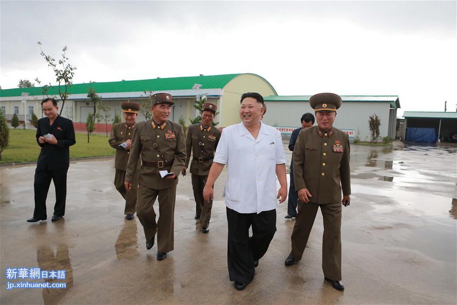 （国际）（2）金正恩视察朝鲜人民军第810部队所属鱼饲料工厂
