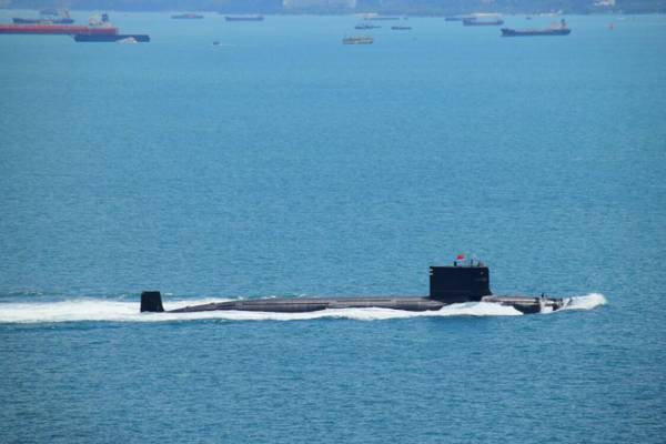 中国が南中国海で「水中の長城」を建設、原潜基地を防衛
