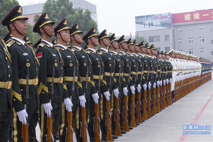 （图文互动）（4）祖国光辉历程的见证者——记中国人民解放军陆海空三军仪仗队