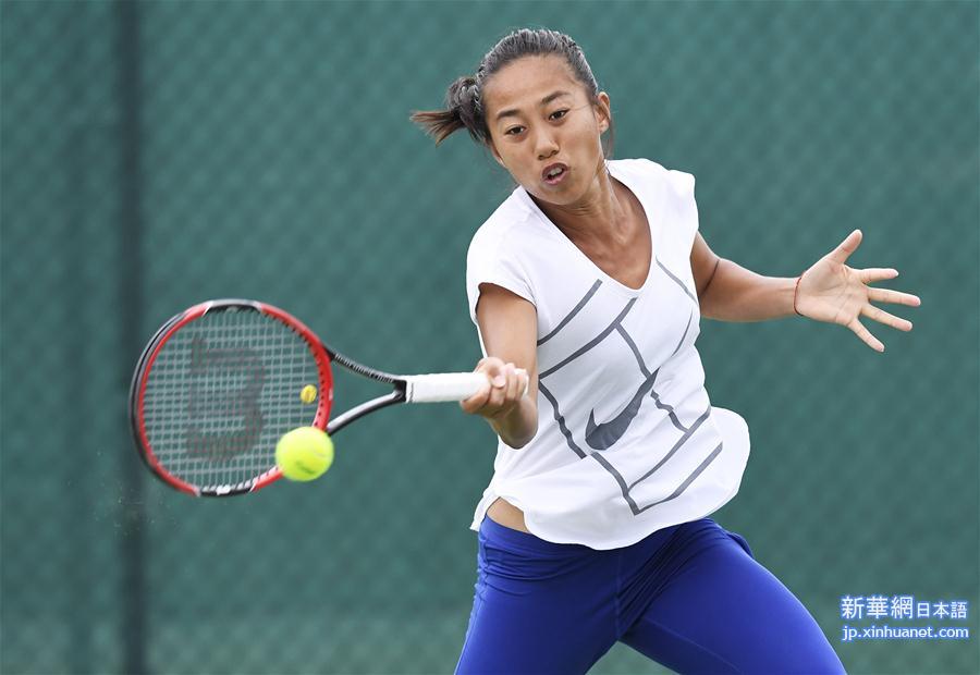 （里约奥运会）（1）网球——中国女子网球队展开赛前训练