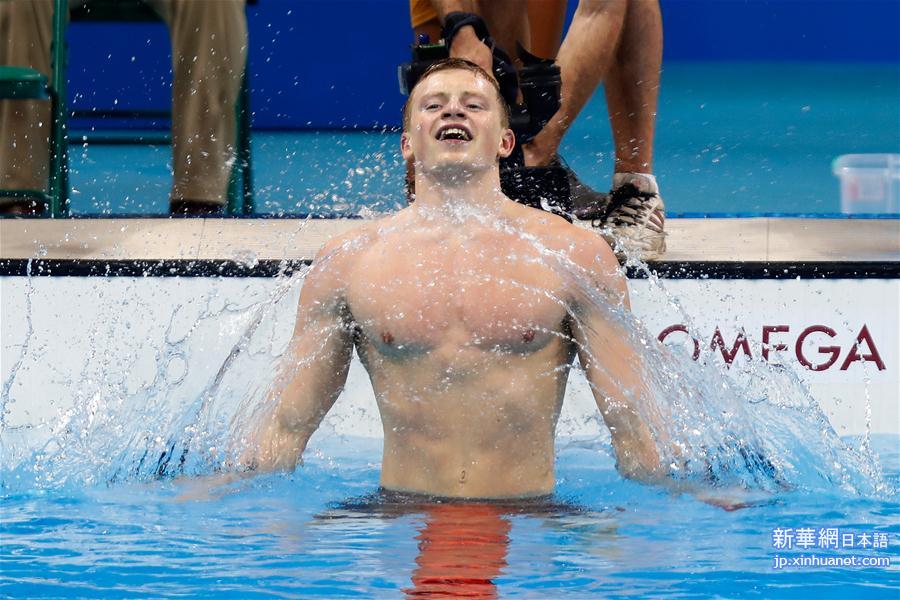 （里约奥运会·夺冠一刻）（7）游泳——男子100米蛙泳：英国选手打破世界纪录