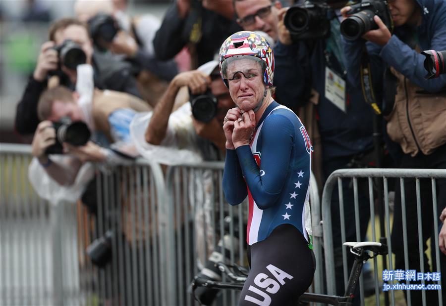 （里约奥运会·夺冠一刻）（4）公路自行车——女子个人计时赛：美国选手克丽斯廷·阿姆斯特朗夺冠