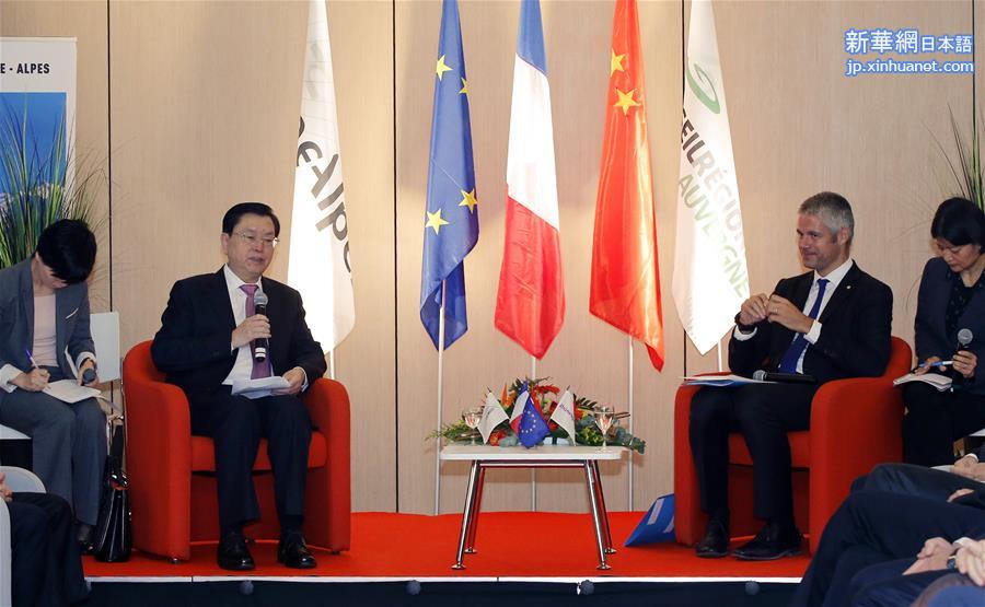 （XHDW）（2）张德江对法国进行正式友好访问