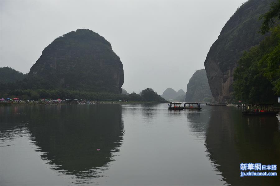 （社会）（7）国庆旅游市场持续升温