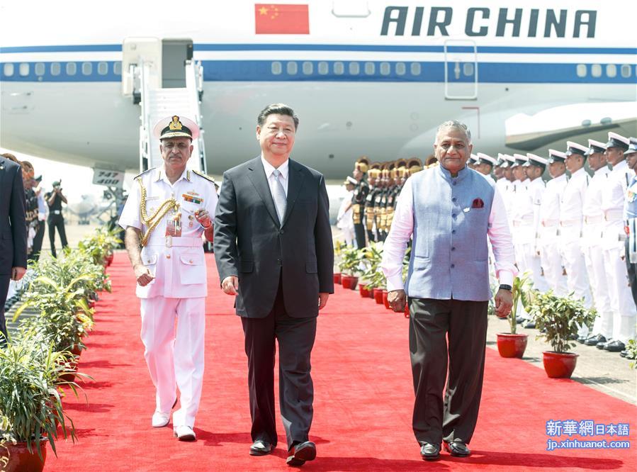 （时政）习近平抵达印度果阿出席金砖国家领导人第八次会晤