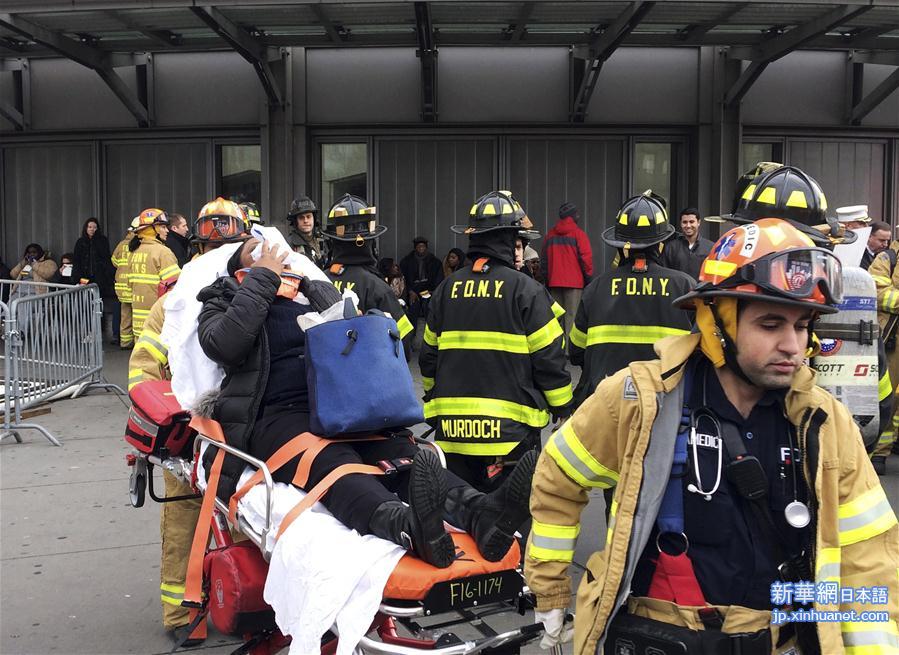 （外代一线）（5）纽约发生列车出轨事故致103人受伤