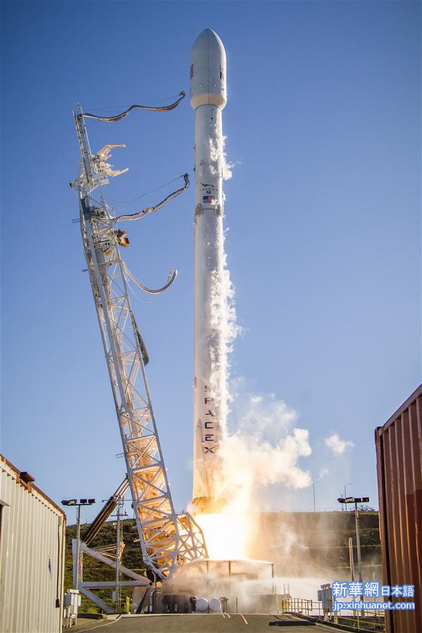 （国际）（6）美“猎鹰9”火箭重返太空　首次成功在太平洋实现海上回收 