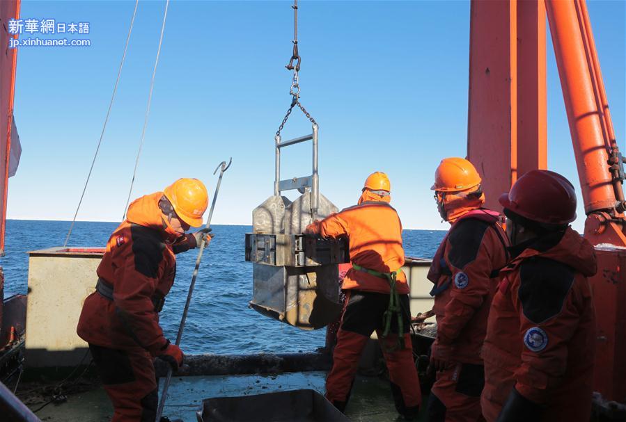 （第33次南极科考·图文互动）（3）中国南极科考队刷新海上最南科考纪录
