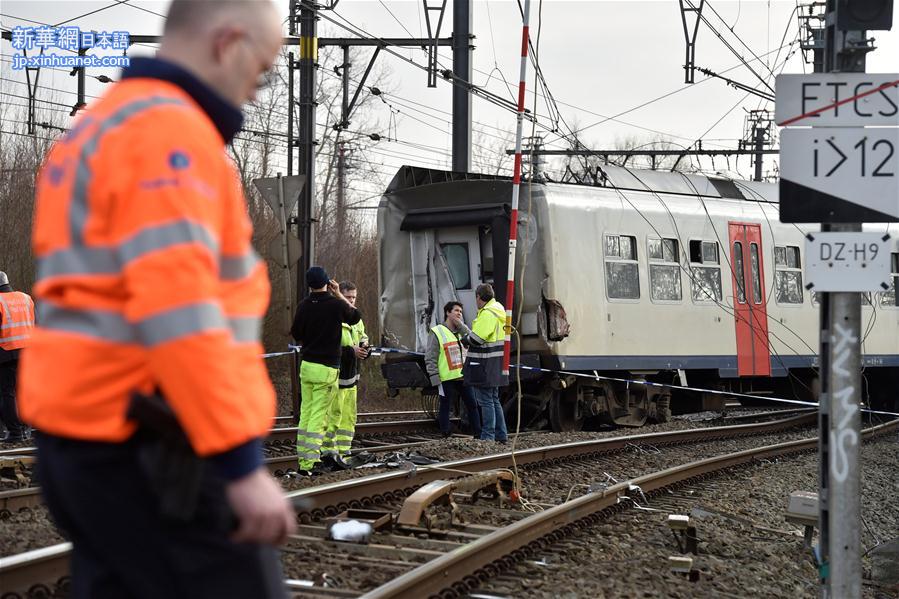 （外代一线）（5）比利时一列车侧翻造成1死27伤