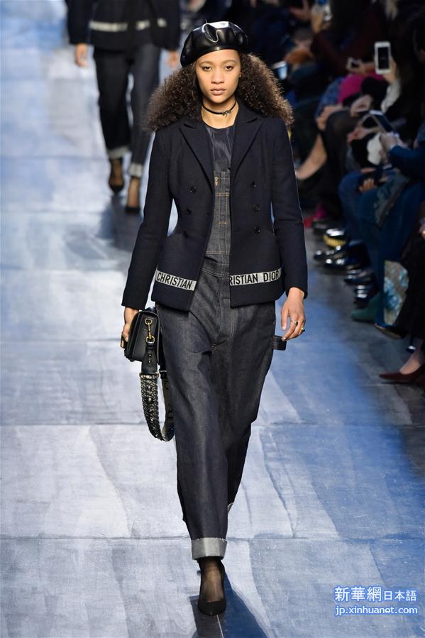 （国际）（8）巴黎时装周：Christian Dior发布秋冬新品