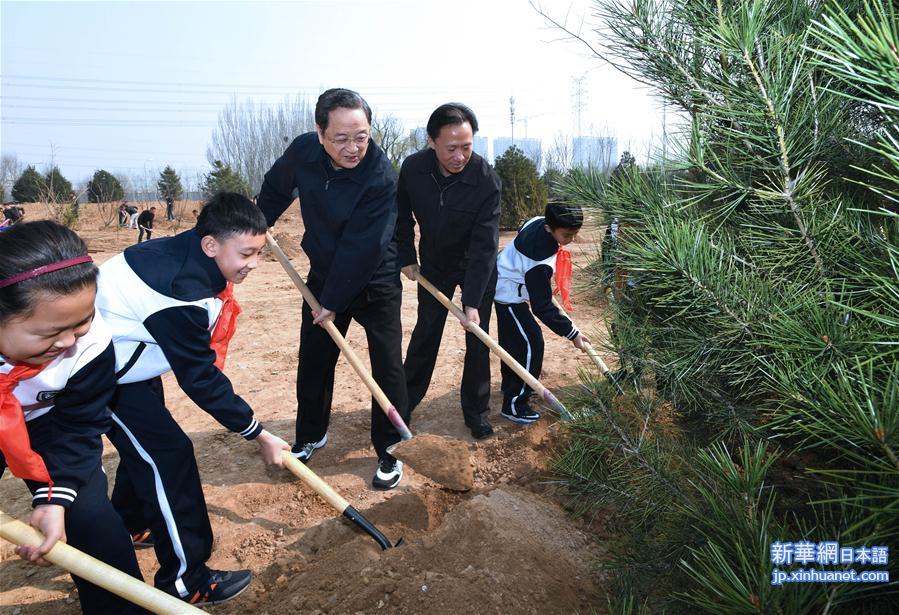 （XHDW）（6）党和国家领导人参加首都义务植树活动
