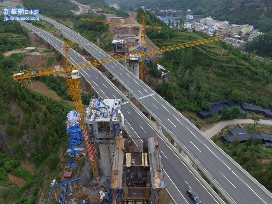 （砥砺奋进的五年·重大工程巡礼）（7）国家重点工程蒙华铁路加紧施工