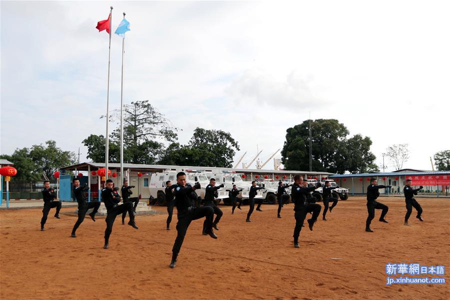 （国际）（4）中国驻利维和警察防暴队举行军事开放日活动