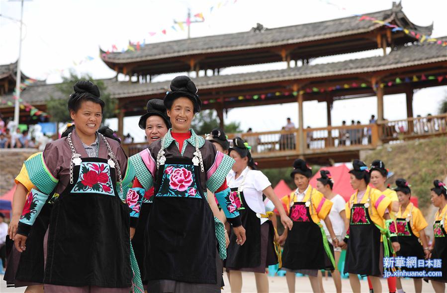 #（XHDW）（1）贵州丹寨：苗歌鼓舞欢庆爬坡节