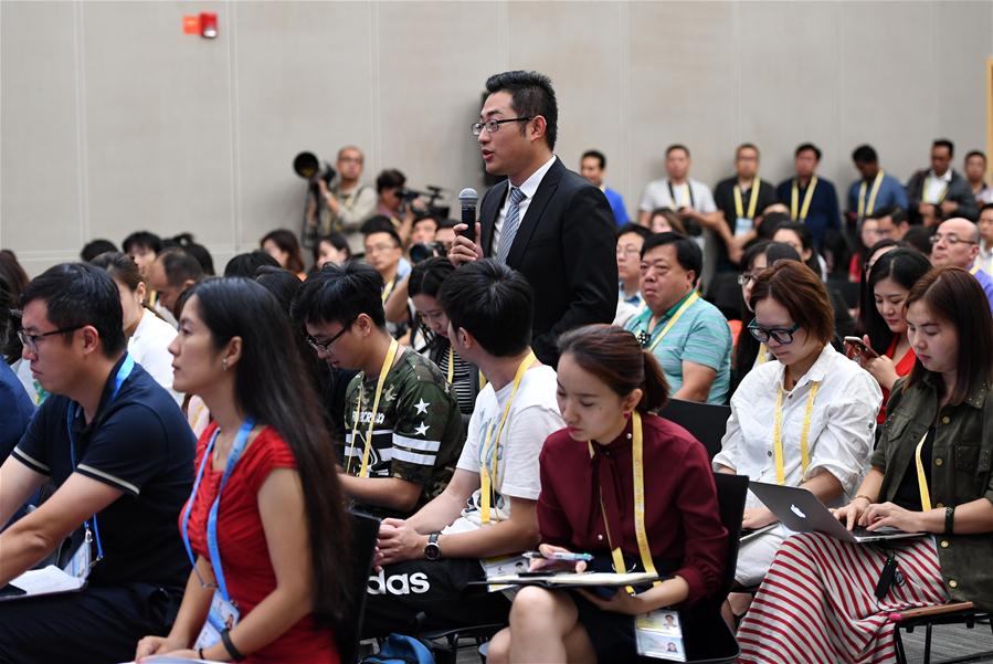 （厦门会晤·XHDW）（6）中国代表团商务部副部长王受文举行新闻发布会