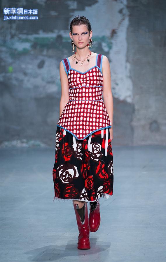 （国际）（5）米兰时装周——玛尼（Marni）发布2018春夏女装新品