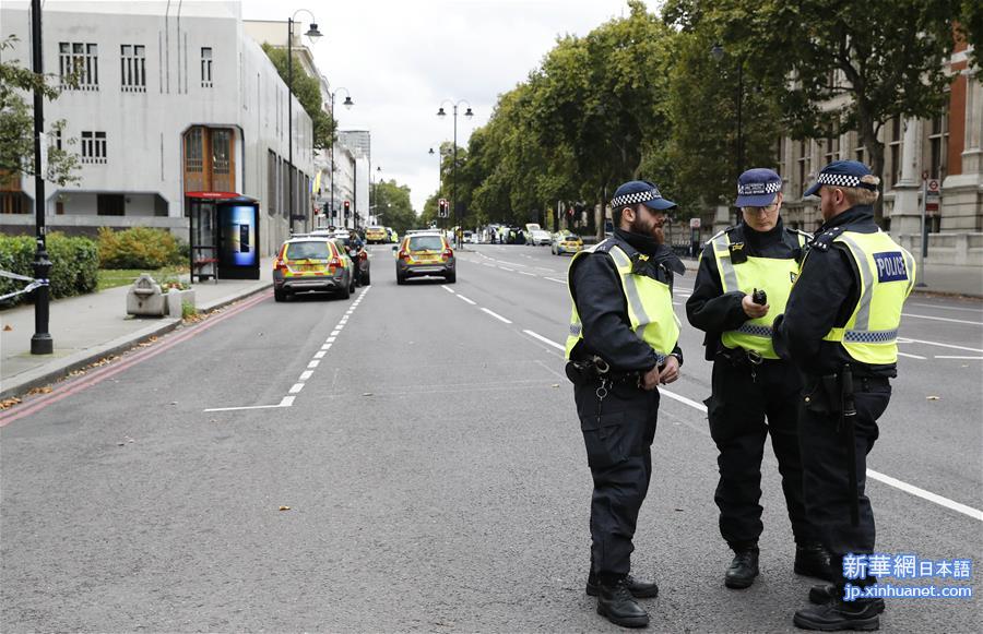 （国际）（2）英国伦敦发生汽车撞人事件致11名行人受伤