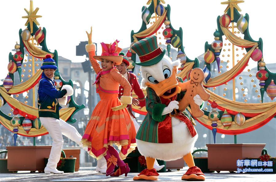 （国际）（1）东京迪士尼乐园举行圣诞巡游
