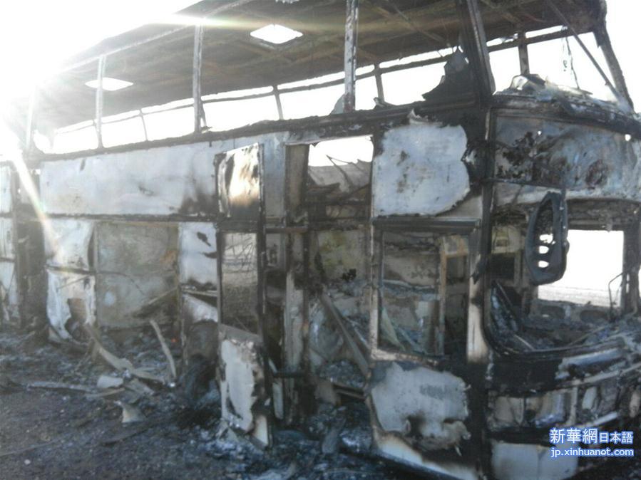 （国际）哈萨克斯坦一公交车起火致50多人死亡