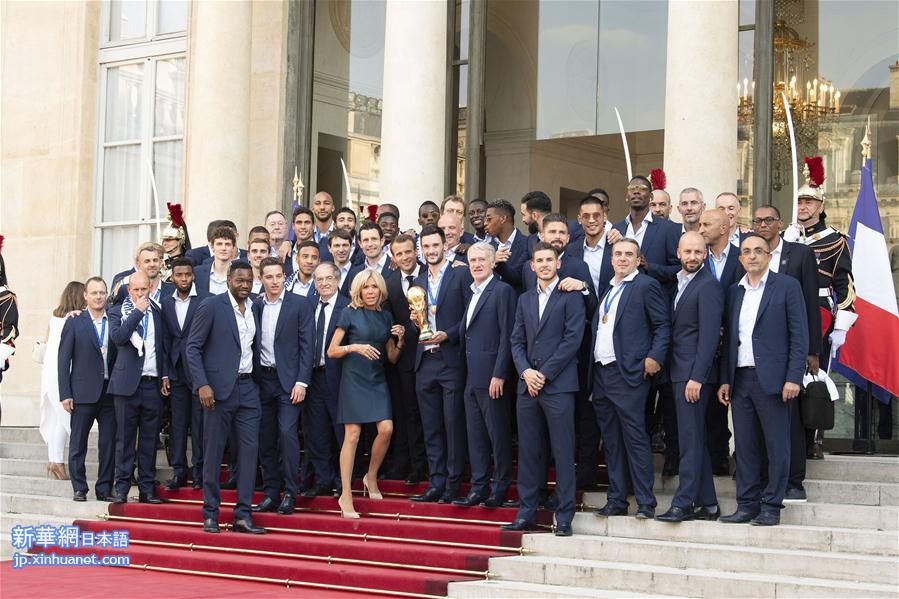（世界杯）（2）足球——法国总统马克龙迎接法国队凯旋