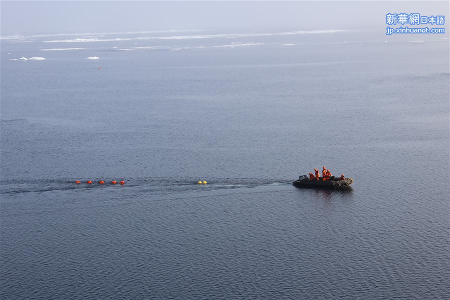 （国际）（3）中国北极科考队回收并布放锚碇式潜标 
