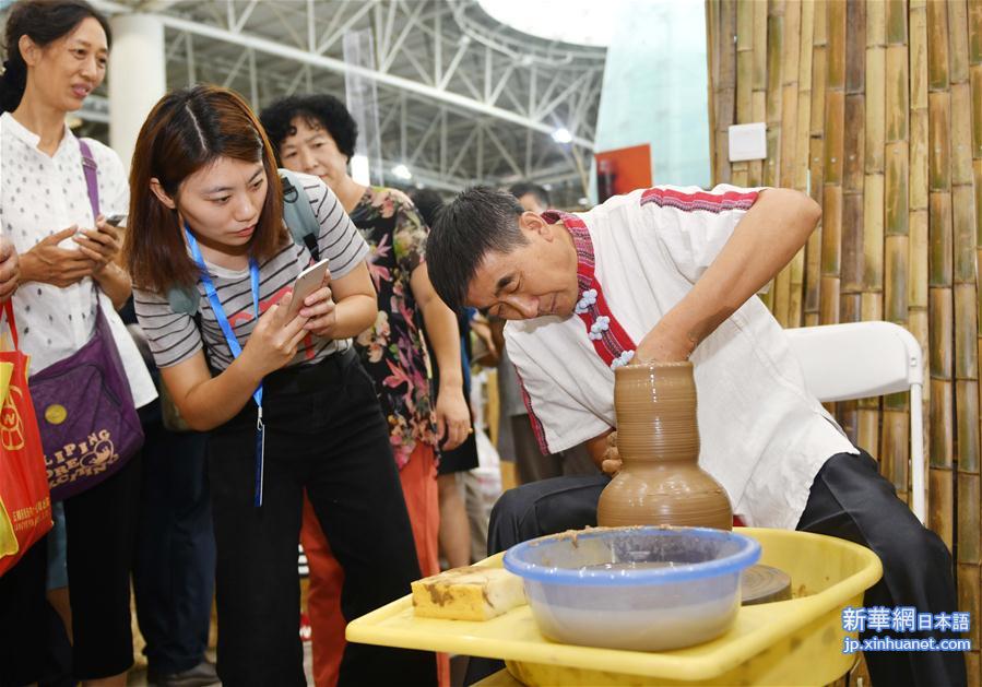 （文化）（3）第五届中国非物质文化遗产博览会在山东济南举行