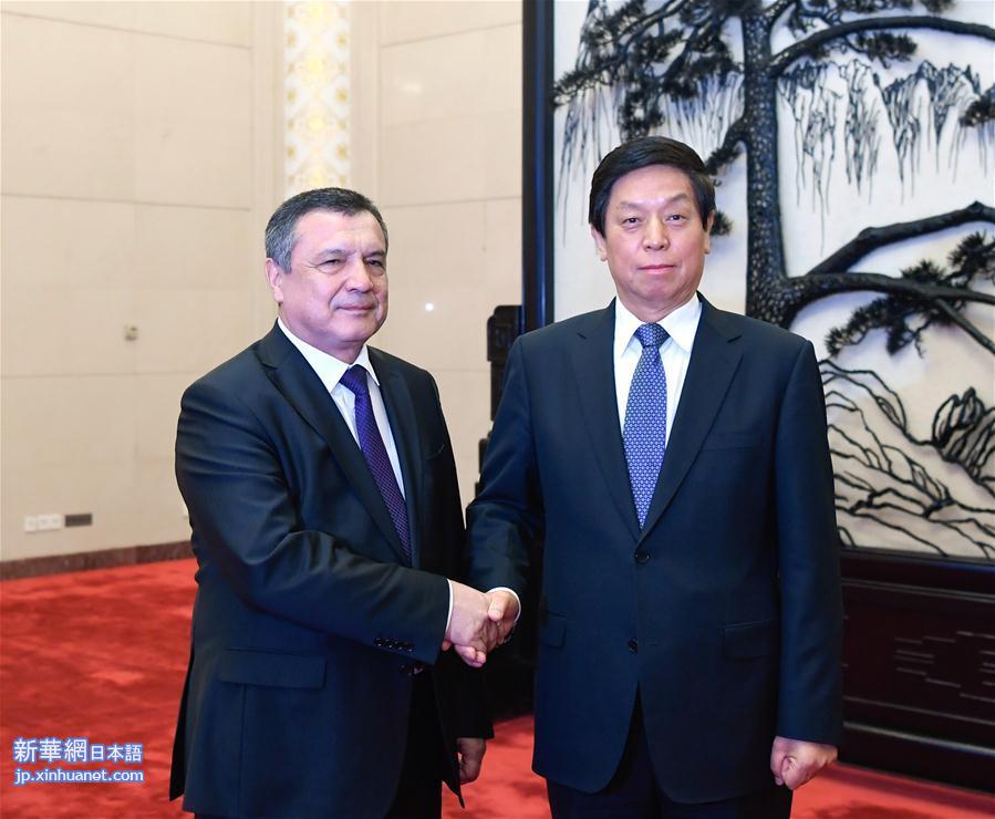 （时政）栗战书与乌兹别克斯坦最高会议立法院主席伊斯梅洛夫举行会谈