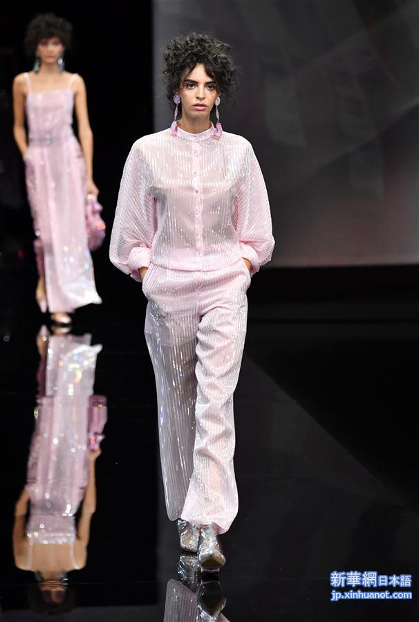 （国际）（4）米兰时装周：乔治·阿玛尼发布2019春夏新品