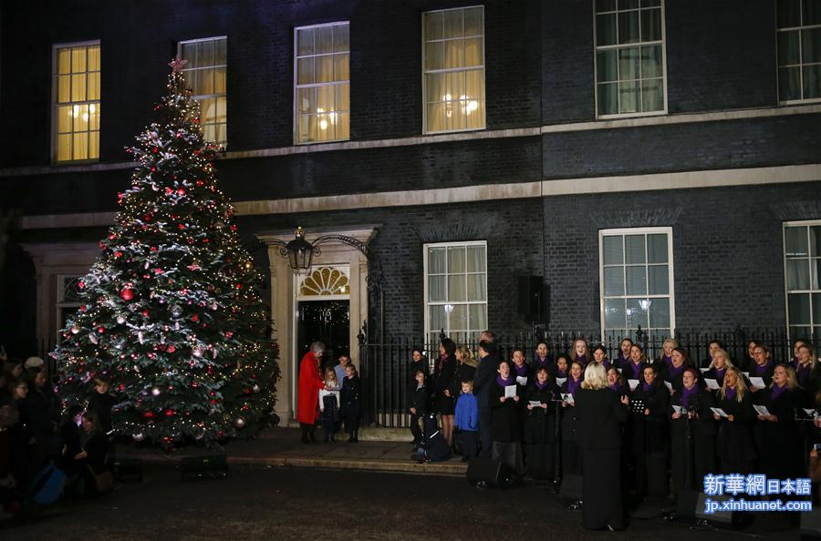 （新华视界）（6）伦敦点亮圣诞树