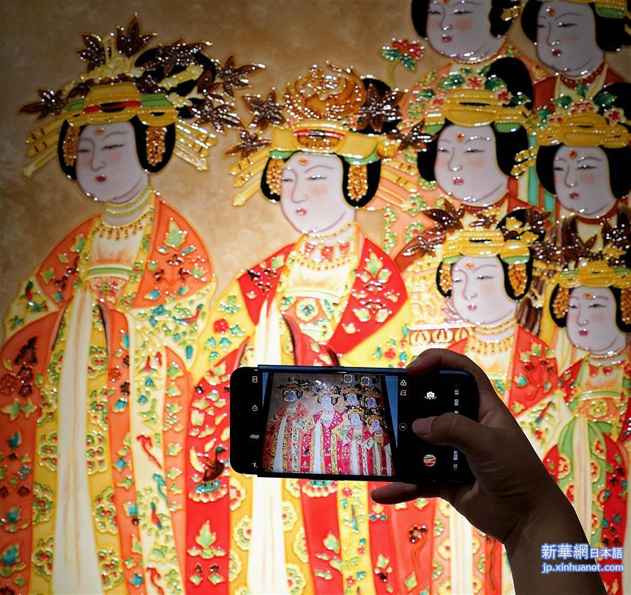 （文化）（4）“洛阳三彩艺术作品巡展”首展在河南博物院开展